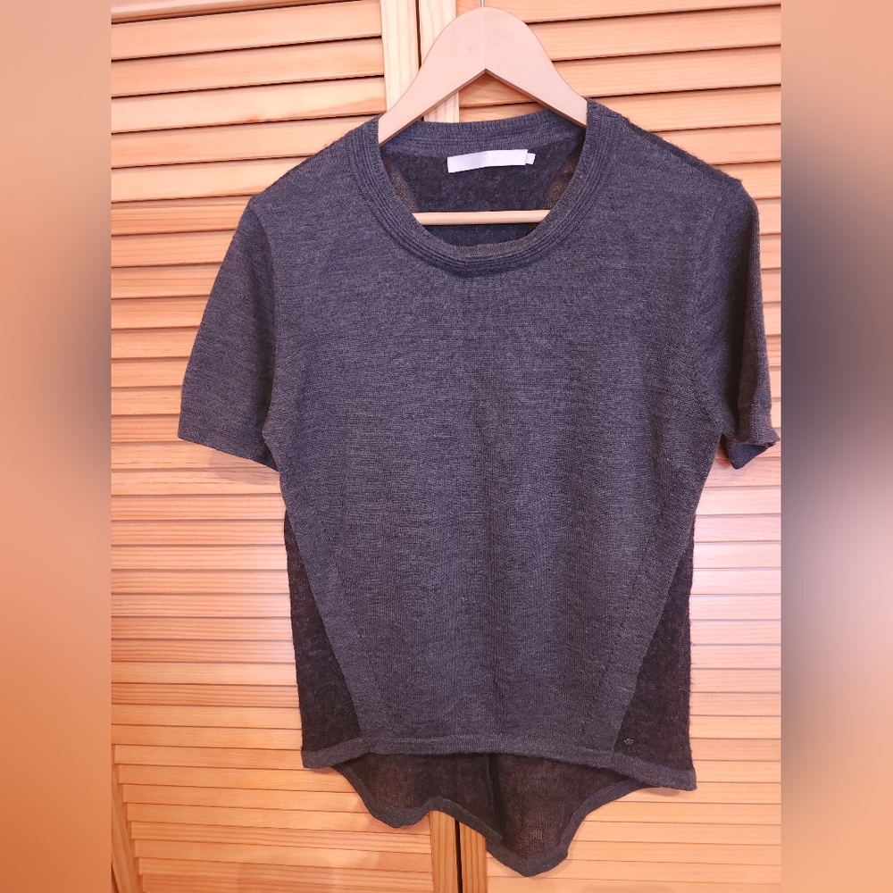 One day grey light wool top